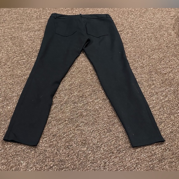 Soho NYC Jeans Women’s 10 Black Stretchy Curvy Boyfriend Button Zip Close - Picture 2 of 3